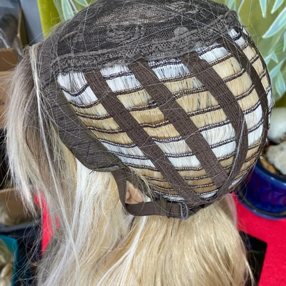 platinum blonde wig with roots